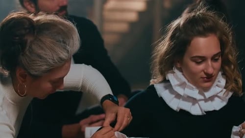 Costume Styling of Ruffled Collar for Historical Production