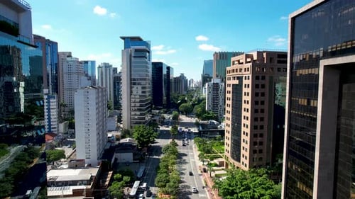 Cartão postal da Avenida Faria Lima do centro da cidade de São Paulo, Brasil.