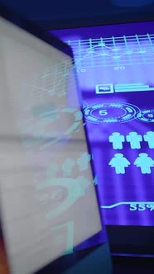 A Dynamic Digital Interface Featuring an Enhanced Visual Data Representation for Users