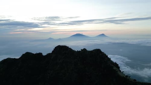 Zentraljava — Überquerung des Sindoro-Berges