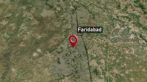 Zoom sur la carte de la ville de Faridabad (Inde) de l'espace à la Terre