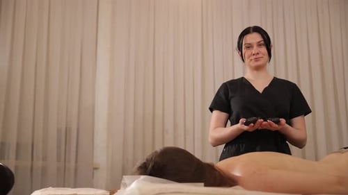 Video of People Getting Massages in a Spa Relax and Enjoy Treatments