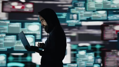 Un hacker contourne les défenses du réseau grâce à un codage secret et à une infiltration