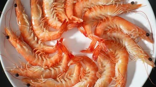 Delicious frozen Shrimp with shell in the video. 4K.