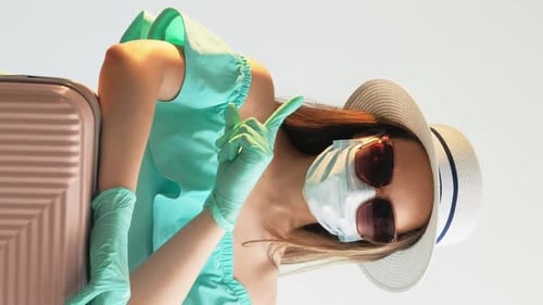 Vertical Pandemic Trip Coronavirus Holiday Girl