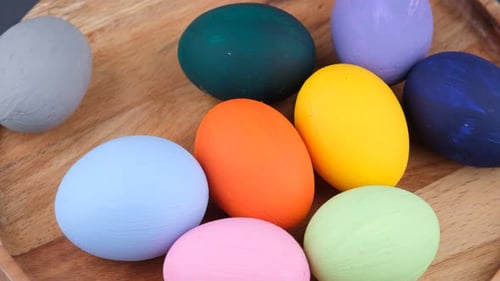 bunte Eier rotieren
