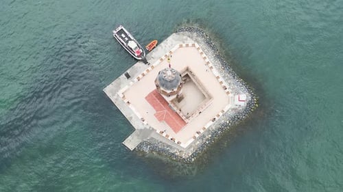 Luftbild über dem Jungfrauenturm in Istanbul