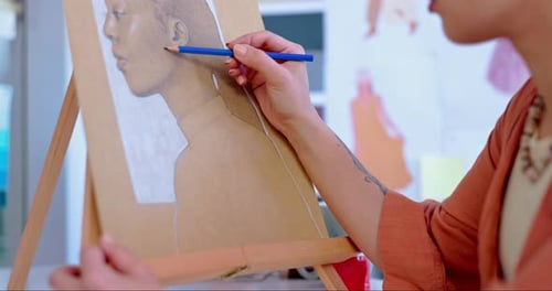 Hände, Bleistift und Zeichenkunst auf Leinwand, Talent und Inspiration im Studio