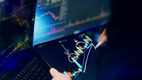 Data Analysis on Tablet and Computer Monitors