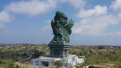 Vue aérienne du parc culturel Garuda Wisnu Kencana (GWK) à Bali, Indonésie