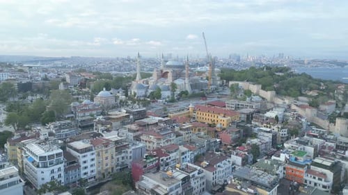 Städtische Luftaufnahme berühmter Orte in Istanbul, Türkei