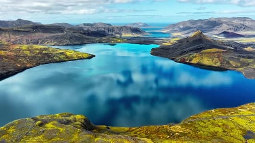 Mountain Lake Pure Glacial Water Volcanic Mountains Lava Fields Nature