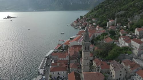 Perast. Monténégro. Vue aérienne Anciennes villes et côte du Monténégro. Baie de Kotor.