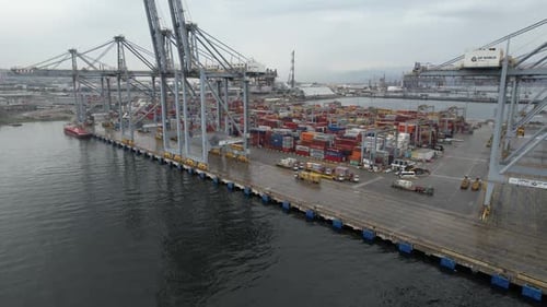 Containerhafen aus der Luft