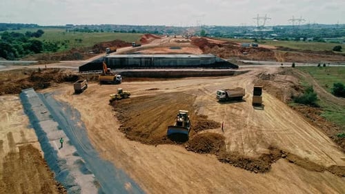 Erdbewegungsmaschine, Baustelle