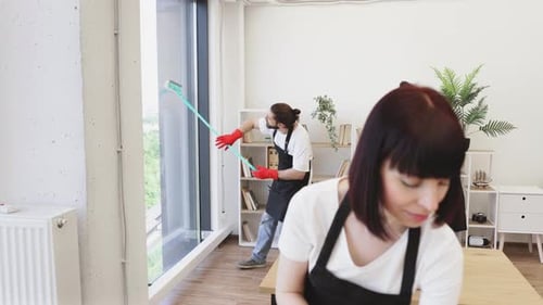 Multinational Group Cleans Bright Office