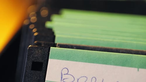 Fermeture d'une disquette (FDD) à l'aide d'une disquette pour un ancien PC, un ordinateur, un programme d'archivage de macros ou de la musique