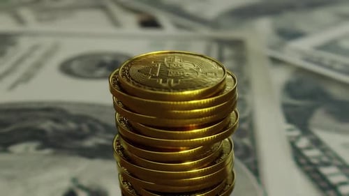 Pile de bitcoins en boucle