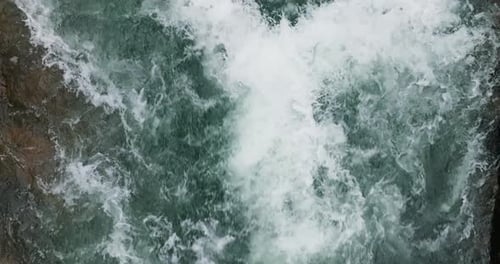Gebirgsfluss