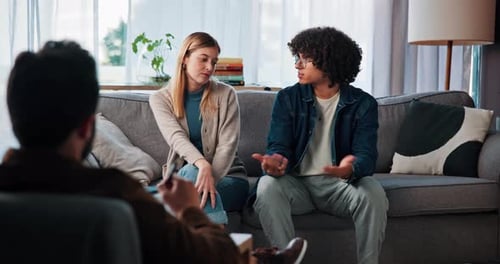 Resolución de conflictos, asesoramiento y terapia de pareja con un psicólogo para la reconciliación matrimonial