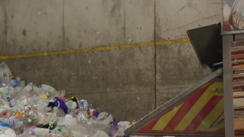 Plastic Bottles Sorting Recycling Factory Conveyor Belt System