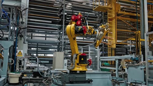 Robotic Arm in Modern Factory and Future of Industrial Automation