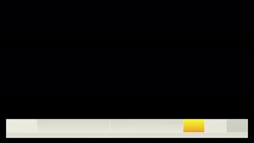 Collection Game Time : Logo rectangulaire sportif gris, blanc et jaune dévoilé sur la face inférieure