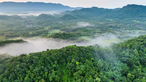 4K Hyperlapse of Foggy Mountain Ridges in Northern Thailand