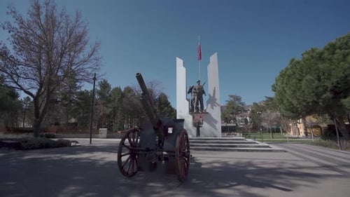 Soldier statue and cannon in Cankiri city center 4K