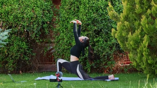 Mulher atlética de Pilates