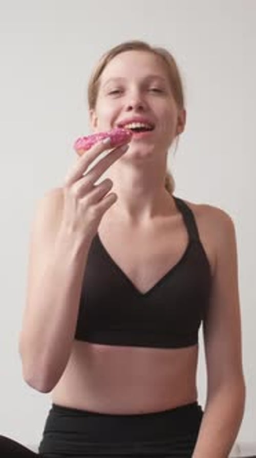 Vertical Love Sweet Proper Nutrition Smelling Cake