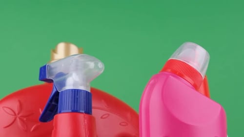 cleaning bottle rotate
