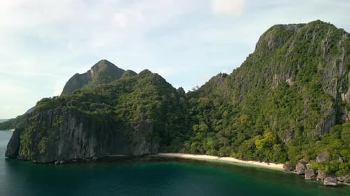 Aerial video of the beautiful landscapes of El Nido Island in the Philippines
