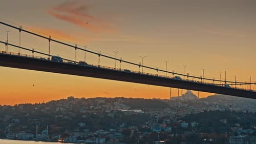 4K-Luftaufnahmen der Stadt Istanbul und der Brücke, Türkei