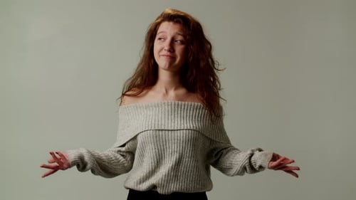 Une jeune patronne fait preuve de sang-froid émotionnel et de réticence à assumer la responsabilité d'une autre