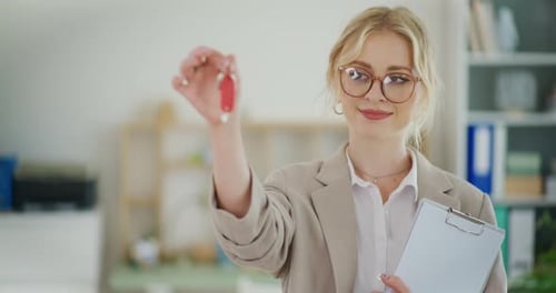 Real Estate Agent Holds Keys to New Developer Apartment