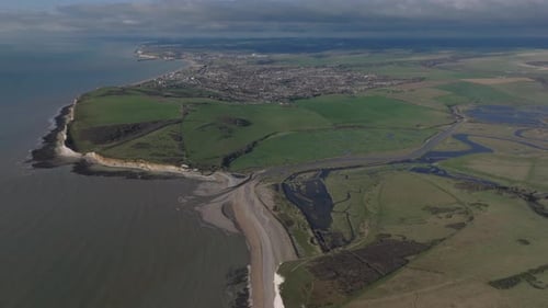 Vue aérienne de Cuckmere Haven et de Seaford Town