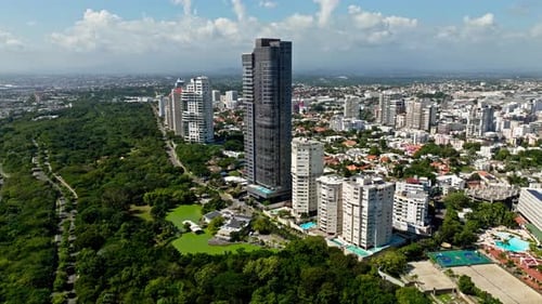 Torre Anacaona 27 em bairro residencial e luxuoso, Santo Domingo, na República Dominicana. Ae