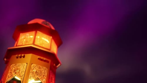 Islamic Lanterns Shine In the Desert