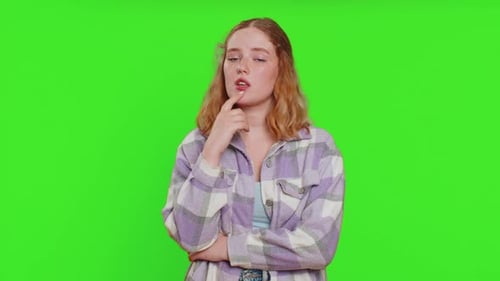 Young Woman Having a Brilliant Idea on Green Screen
