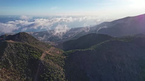 Beau paysage de montagne de la Costa del Sol, Andalousie, Espagne