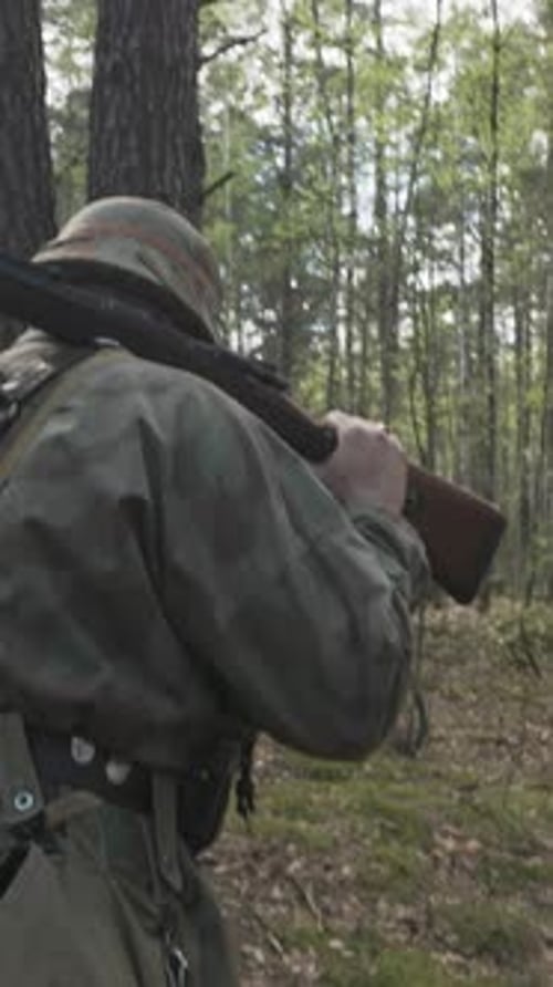 Reenactor verkleidet als deutsche Infanterie