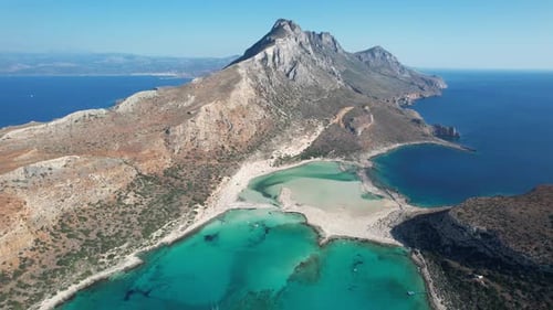 Luftaufnahme von Balos Beach und türkisfarbenem Wasser, Griechenland.