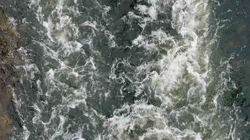 Schlammiges Wasser