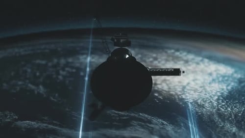 Un satellite moderne pour la fourniture d'Internet et les services de transmission vole rapidement au-dessus de la Terre