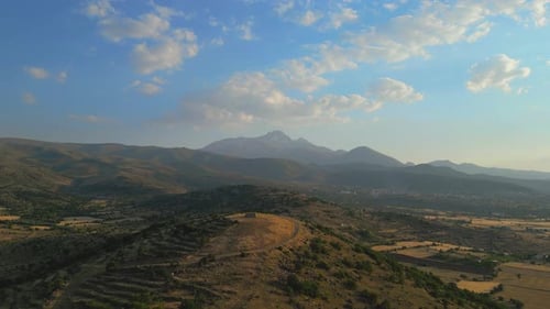 Imágenes de Zumbido Cinemáticas 4K del Monte Erciyes son visibles de fondo Kayseri - Turkey\_06