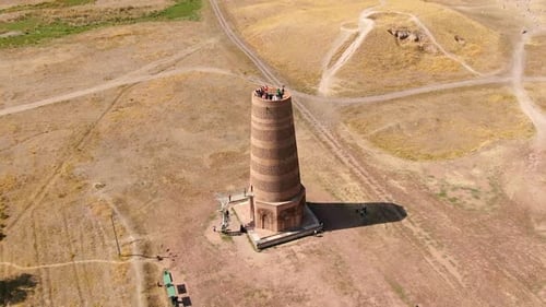 Tour Bunara au Kirghizistan