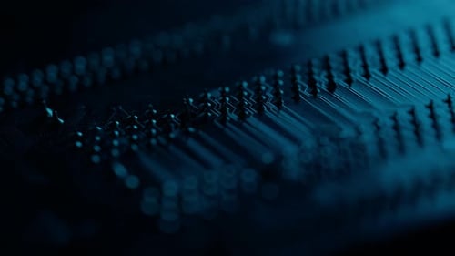 La configuration macro permet de canaliser le signal via une carte mère conçue dans un flux structuré
