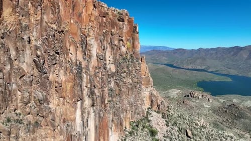 Vue aérienne de Superstition Mountain, États-Unis.