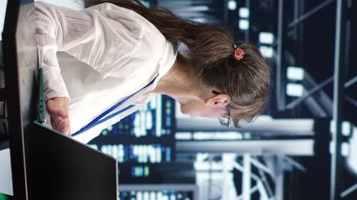 Salle de serveurs verticale avec superordinateurs IA